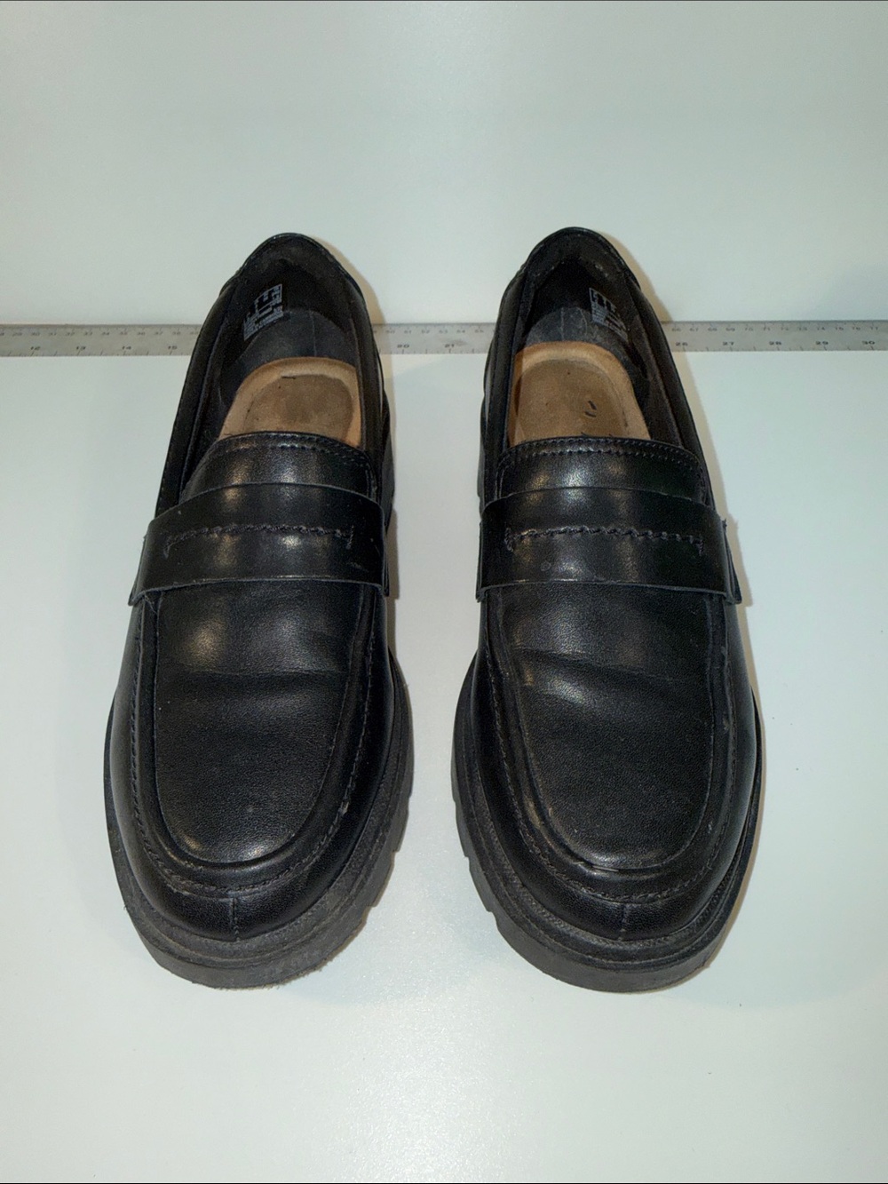 Clark's -Classic Black Women's Leather Slip-On Loafers